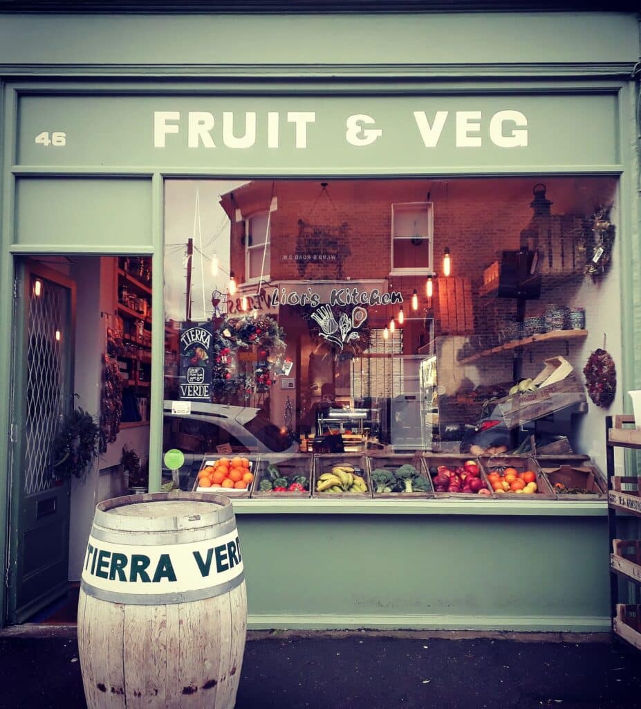 Shop fascia signwriting project